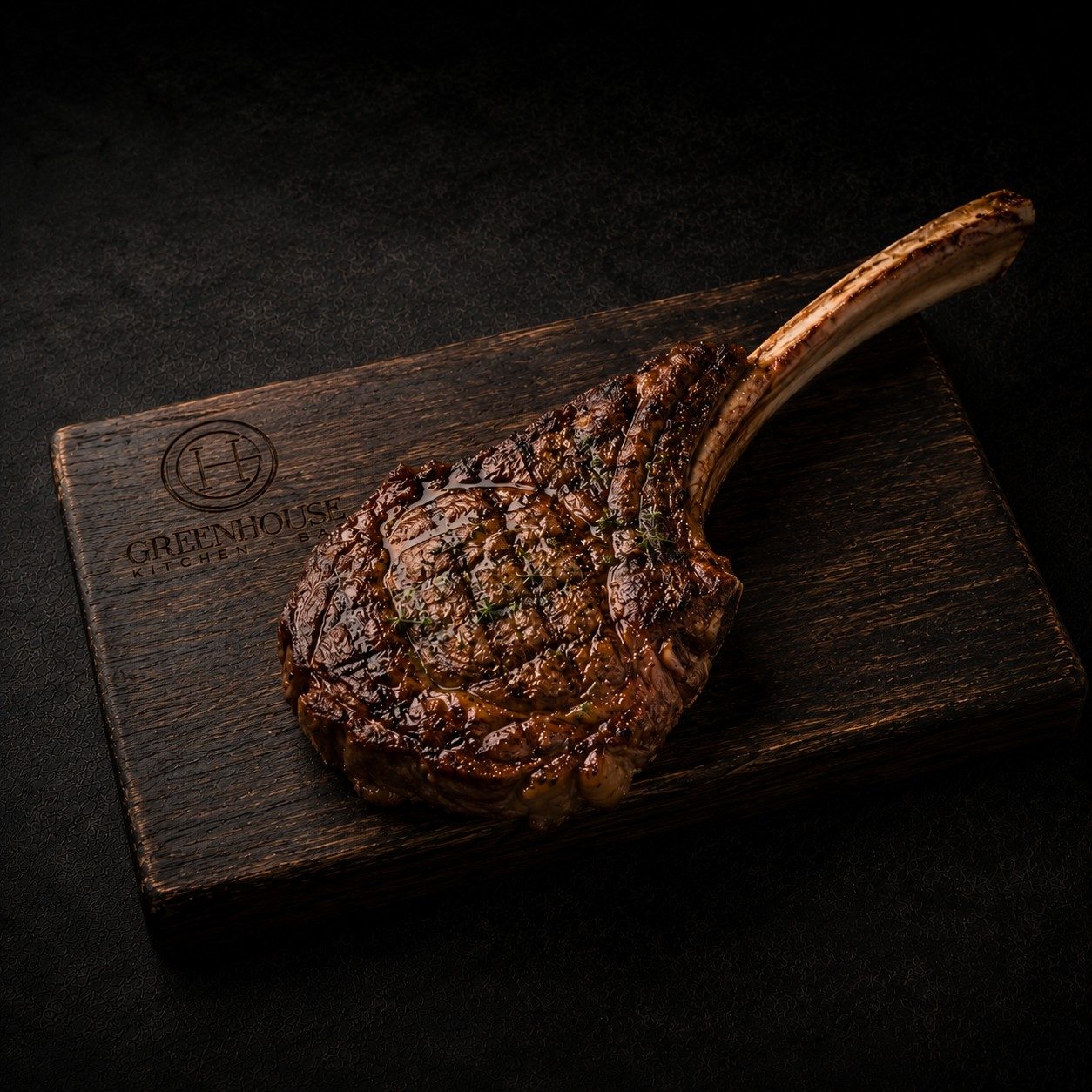 TOMAHAWK.